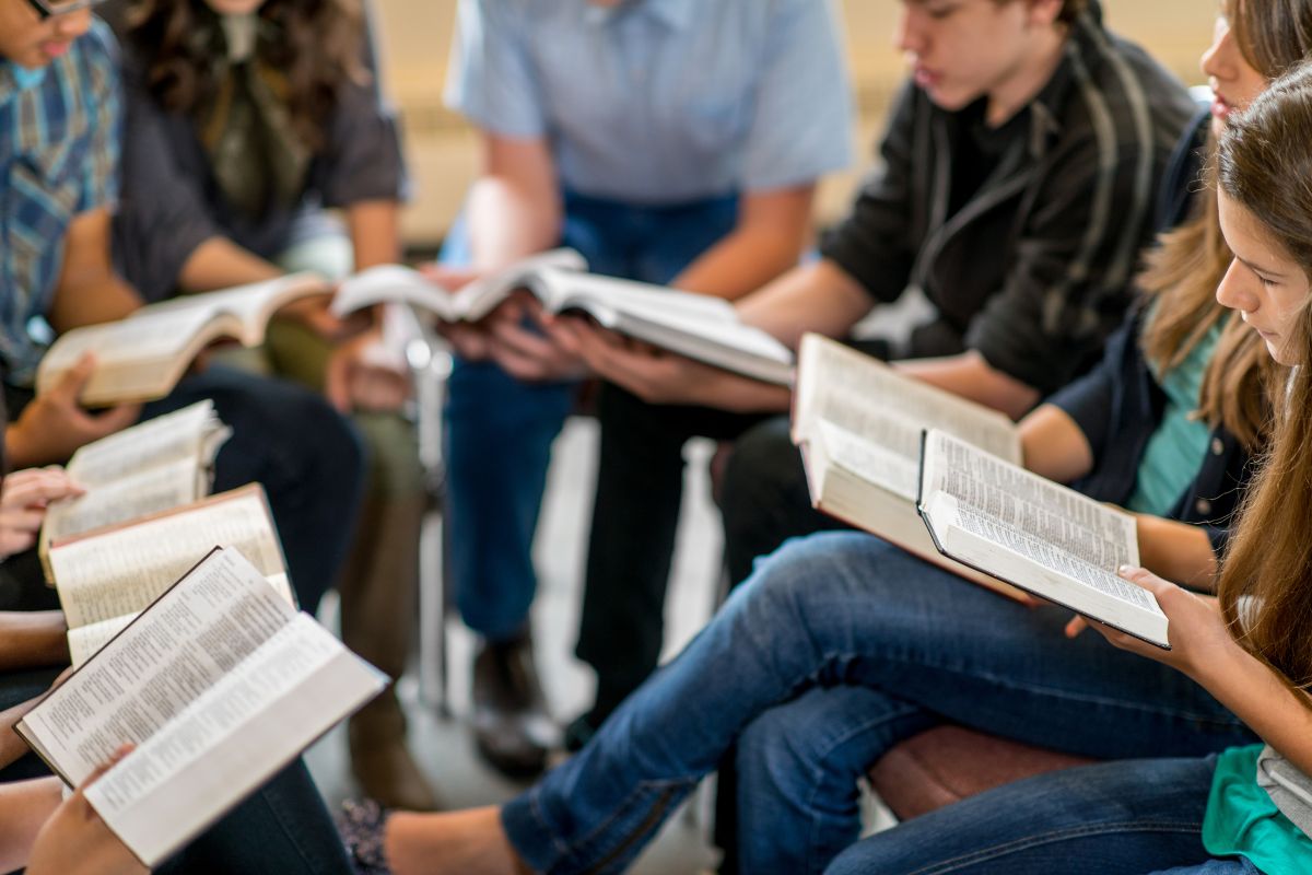 Título de ESO para adultos · Academia Educana, Sevilla Este