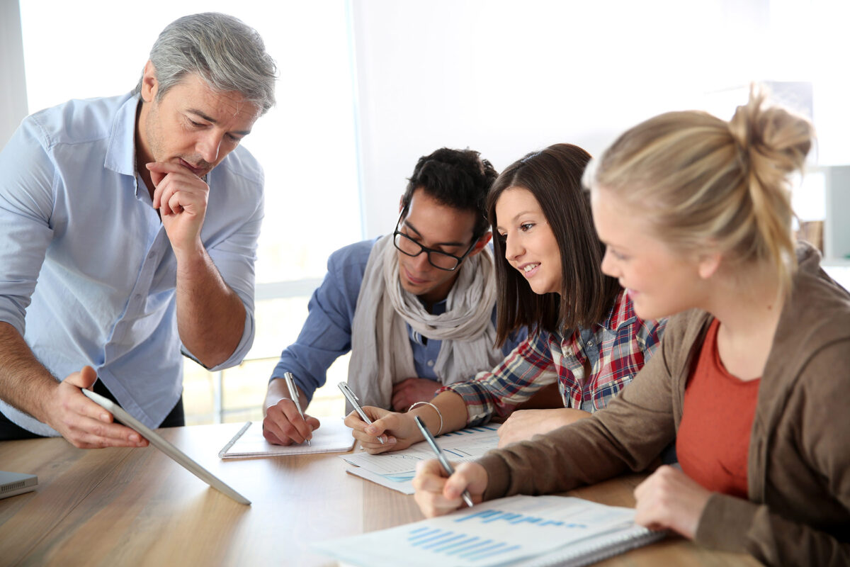 Equipo de profesores de Academia Educana
